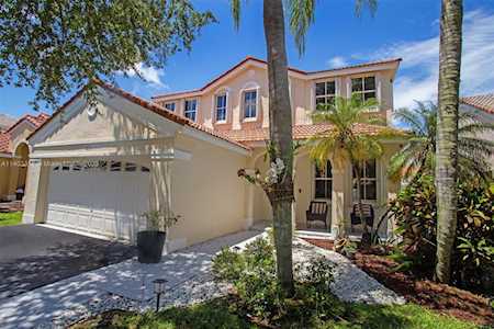 815 Chimney Rock Rd Weston, FL 33327