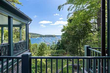49 Harborside Dr Mount Desert, ME 04662