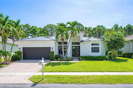 9 Lake Eden Drive Boynton Beach, FL 33435