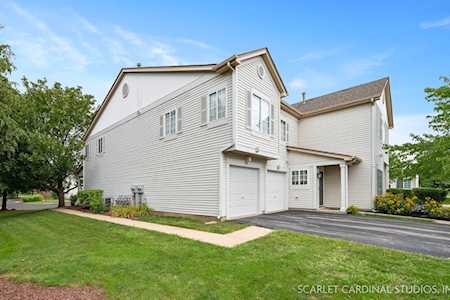 174 Heather Glen Dr Aurora, IL 60504