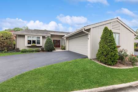 96 Briarwood Circle Oak Brook, IL 60523