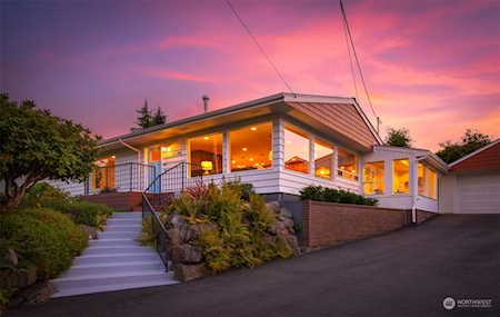 5126 Seaview Way Everett, WA 98203