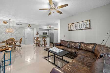 1200 Scotia Drive #103 Hypoluxo, FL 33462