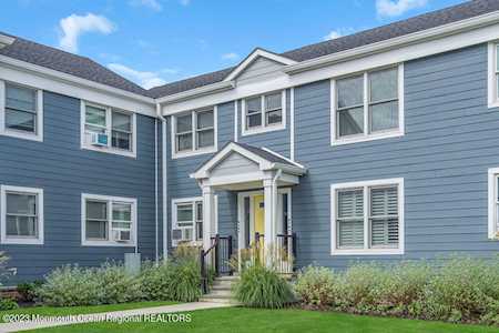 302 Deal Lake Dr #21 Asbury Park, NJ 07712