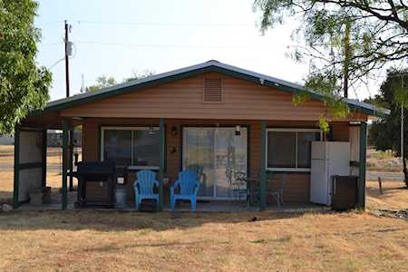 612 W Lakecrest DR Bluffton, TX 78607