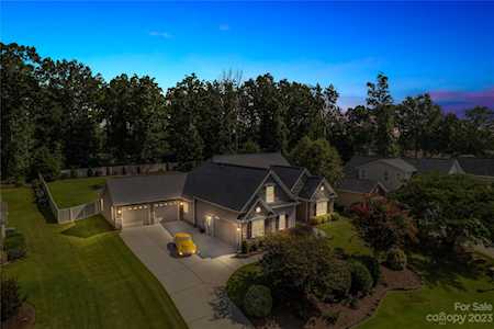 124 Hawks Landing Dr Troutman, NC 28166