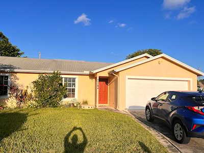 2255 SW Haycraft Circle Port St Lucie, FL 34953