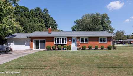 5509 Jessamine Ln Louisville, KY 40258