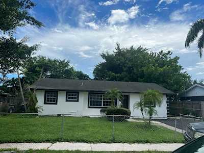 5550 S 35th Court Greenacres, FL 33463