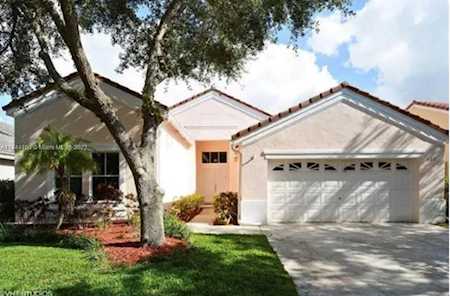 622 Carrington Ln #622 Weston, FL 33326