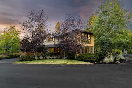 19061 Mt Hood Place Bend, OR 97703
