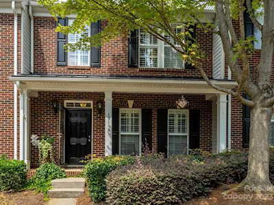 19119 Juanita Ln Cornelius, NC 28031
