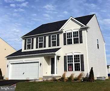 13 Farleigh Dr Smyrna, DE 19977
