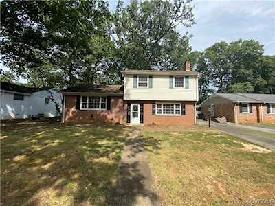 2116 Woodmont Dr North Chesterfield, VA 23235