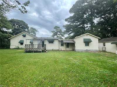 208 Bedford Ct Portsmouth, VA 23701