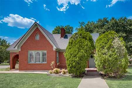 3256 Waits Avenue Fort Worth, TX 76109