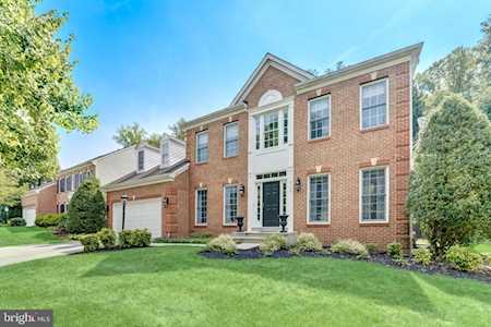 5117 Crestwood Ln Ellicott City, MD 21043