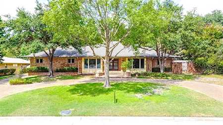 8247 San Leandro Drive Dallas, TX 75218
