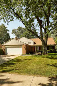 1309 Stonegate Rd Naperville, IL 60540