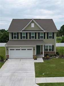 1746 Watershed Ct Chesapeake, VA 23323