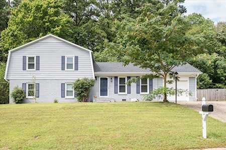 914 Medlin Drive Cary, NC 27511