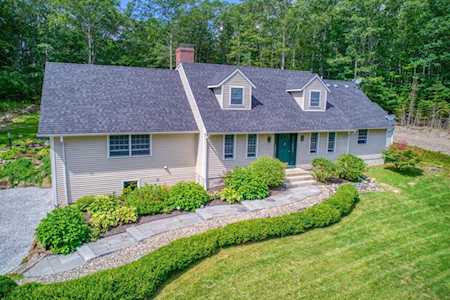 31 Sherman Cove Rd Boothbay, ME 04537