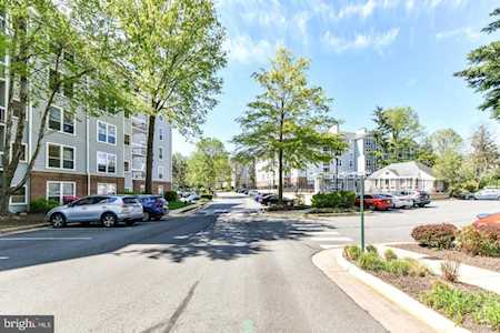 3179 Summit Square Dr #2-E6 Oakton, VA 22124
