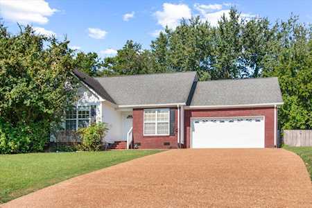 3105 Jeffrey Ct Thompsons Station, TN 37179