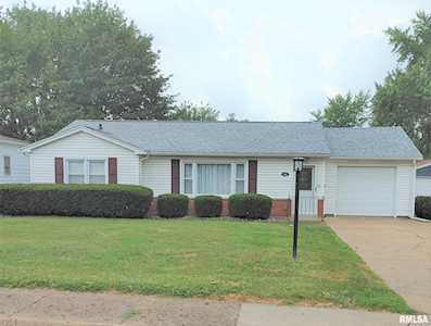 402 Devonshire Rd Washington, IL 61571