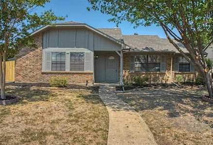 5800 Treese Circle The Colony, TX 75056