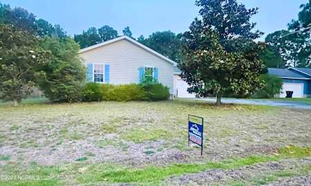 116 E Ivybridge Dr Hubert, NC 28539