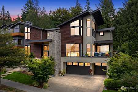 3025 NE Harrison Dr Issaquah, WA 98029