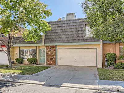 3543 Blackstone St Las Vegas, NV 89121