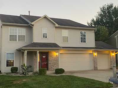 1103 Spring Meadow Ct Franklin, IN 46131