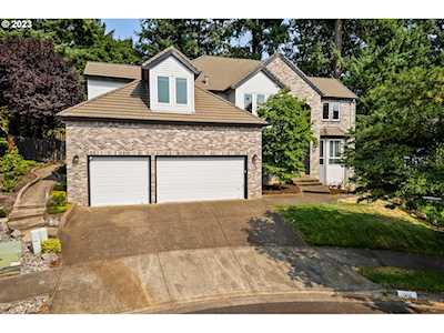 1950 Taylor CT West Linn, OR 97068