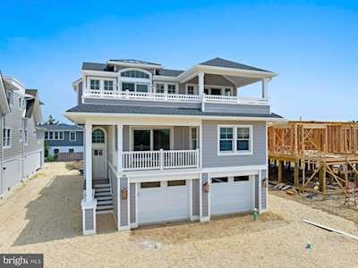 1606 Bayview Ave Barnegat Light, NJ 08006