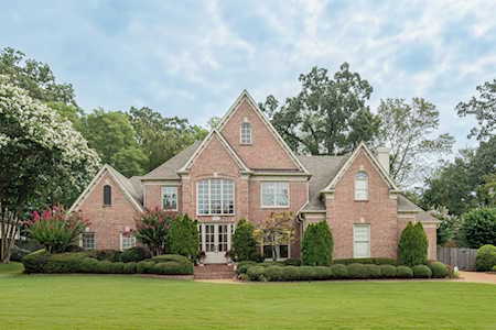3042 Steeplegate Dr Germantown, TN 38138