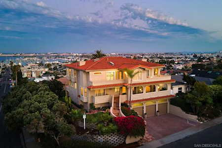 1447 Plum Street San Diego, CA 92106