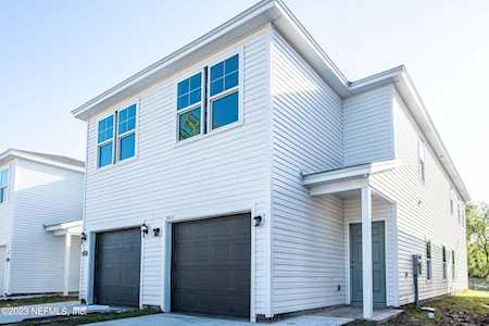 5817 Le Sabre RD Jacksonville, FL 32244