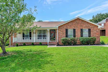 211 Eisenhower Dr Ashland City, TN 37015