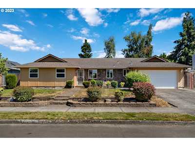 706 NE 134th ST Vancouver, WA 98685