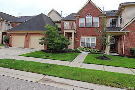 48431 Manor Bridge Dr #213 Canton Twp, MI 48188