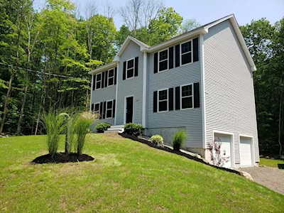 27 Reservation Rd Deerfield, NH 03037
