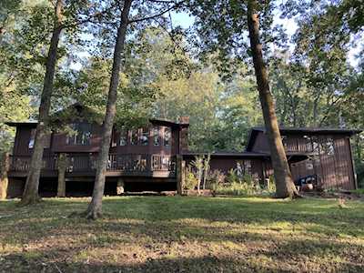 6735 Pennywell Dr Nashville, TN 37205