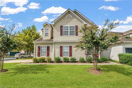 4021 River Breeze Circle Chesapeake, VA 23321