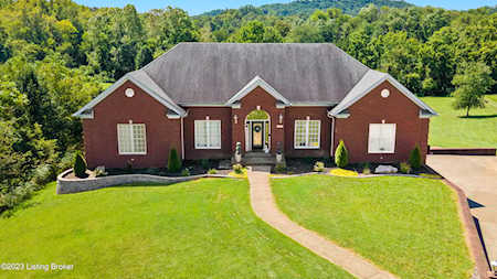 530 Cedar Place Dr Shepherdsville, KY 40165