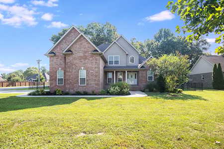 1103 Lila Dr Murfreesboro, TN 37128