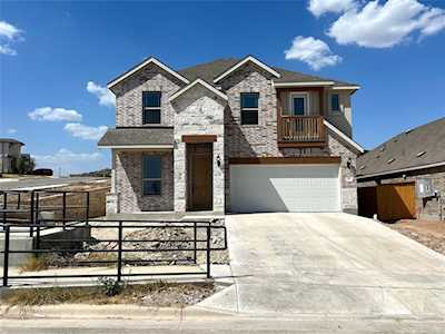 101 Mission Oaks DR Georgetown, TX 78628