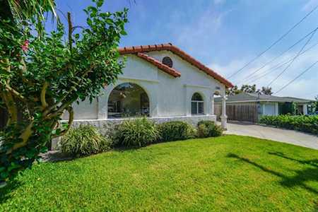 3688 Oleander Point Loma, CA 92106