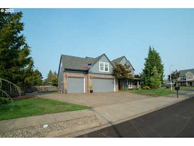 11721 Salmonberry DR Oregon City, OR 97045